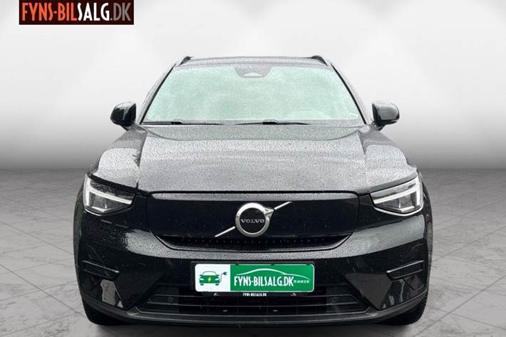 Sort Volvo XC40 fra 2023