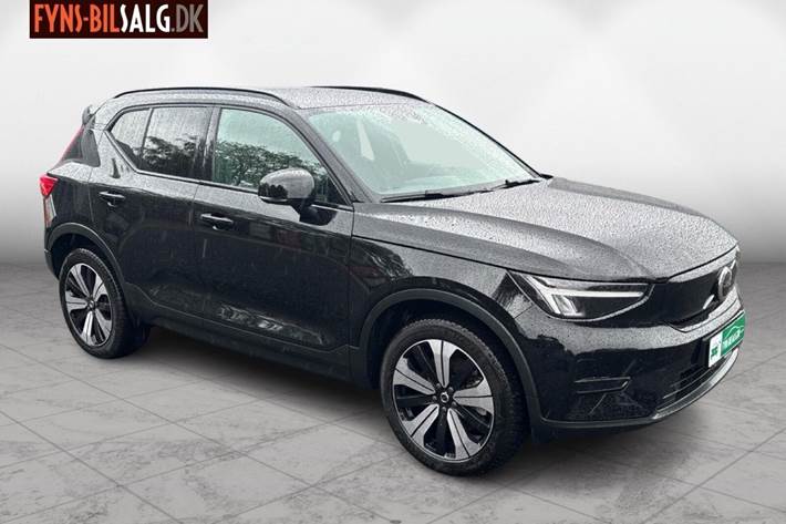 Sort Volvo XC40 fra 2023