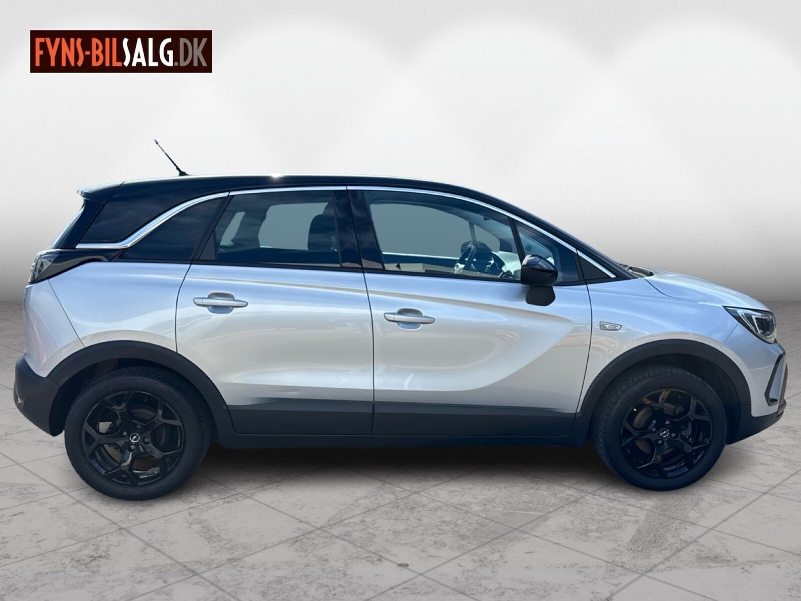 Sølv Opel Crossland fra 2024