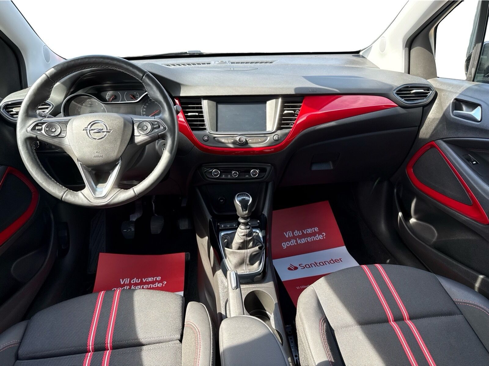 Sølv Opel Crossland fra 2024