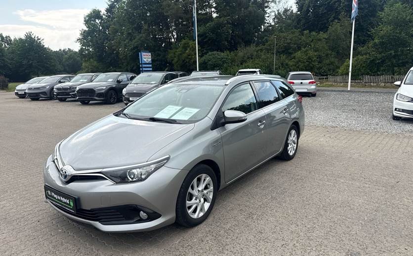 Toyota Auris 1,8 Touring Sports Hybrid H2 Comfort 136HK Stc Aut.