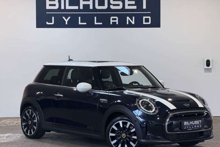 Blå Mini Cooper SE fra 2023