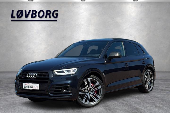 Blå Audi SQ5 fra 2020 set udefra