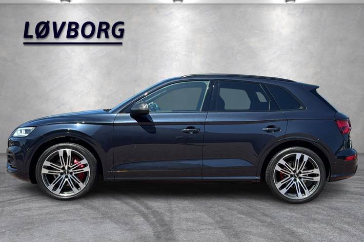 Blå Audi SQ5 fra 2020