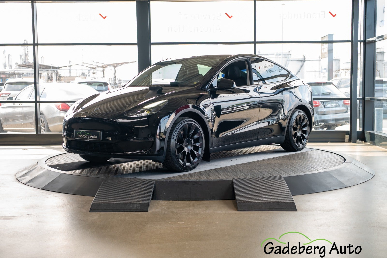 Tesla Model Y Long Range AWD