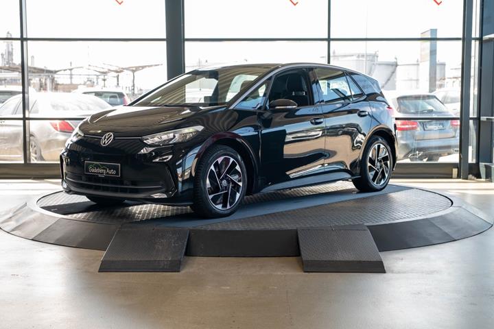 Sort VW ID.3 fra 2022 set udefra