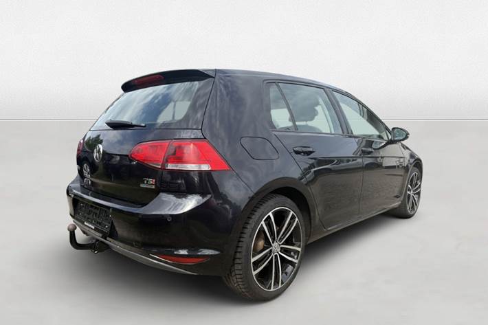 Grøn VW Golf VII fra 2014
