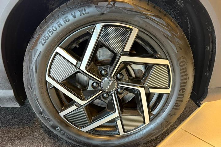 Rød BYD Atto 3 fra 2022