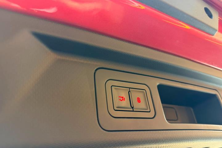 Rød BYD Atto 3 fra 2022