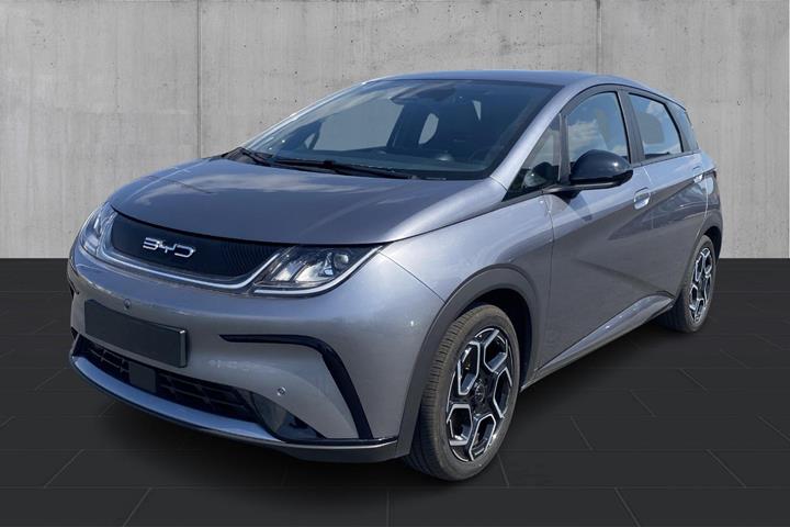 Grå BYD Dolphin fra 2024 set udefra