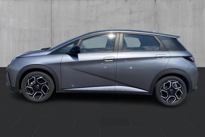 Grå BYD Dolphin fra 2024