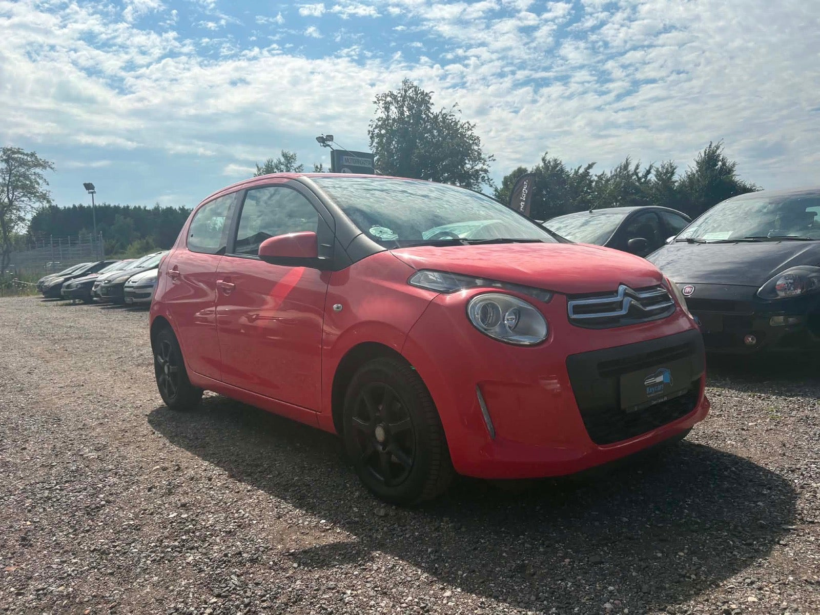 Rød Citroën C1 fra 2014