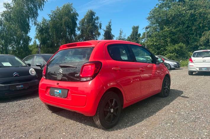 Rød Citroën C1 fra 2014