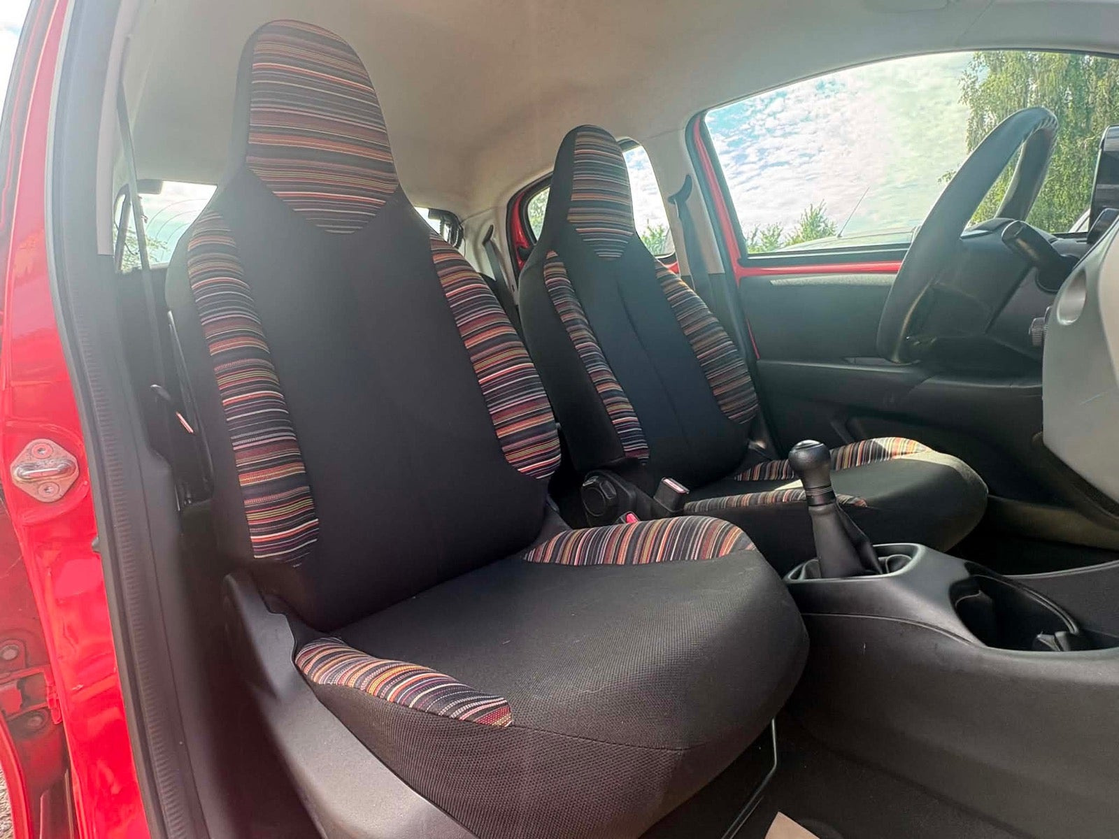 Rød Citroën C1 fra 2014