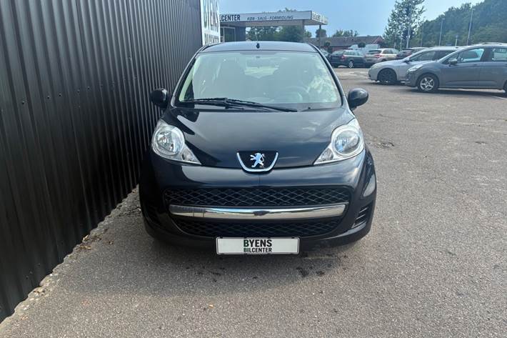 undefined Peugeot 107 fra 2011