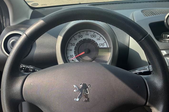 undefined Peugeot 107 fra 2011