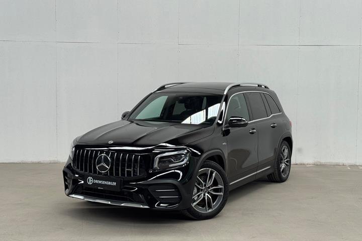Sort Mercedes GLB35 fra 2020 set udefra