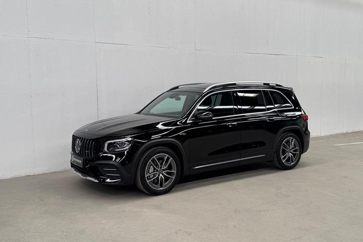Sort Mercedes GLB35 fra 2020