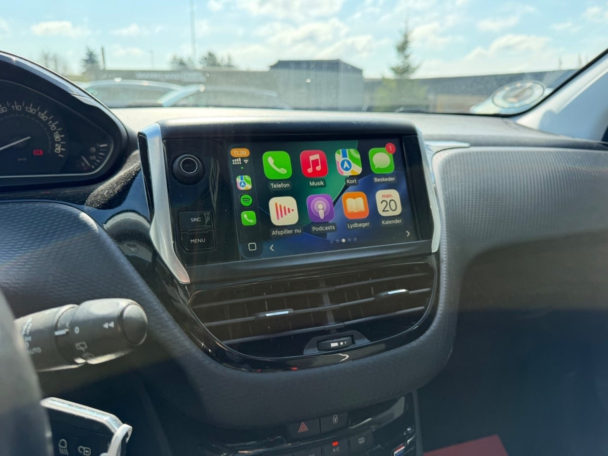 Hvid Peugeot 208 fra 2019