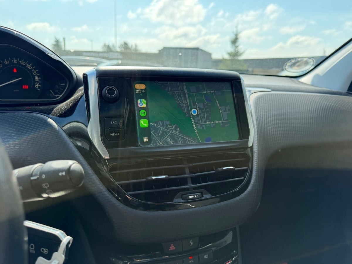 Hvid Peugeot 208 fra 2019