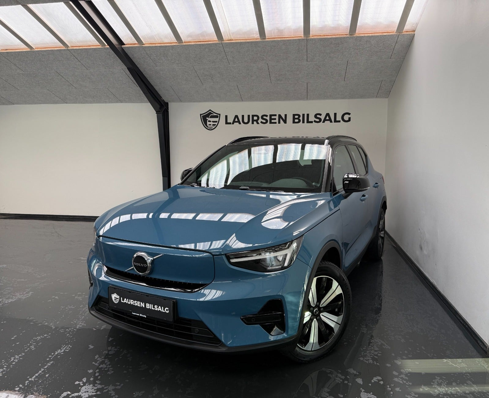 Volvo XC40 P6 ReCharge Core