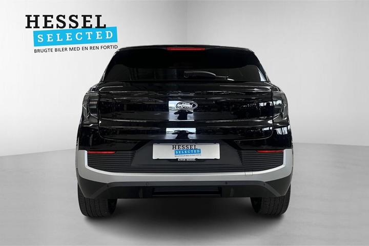 Sort Ford Explorer fra 2026