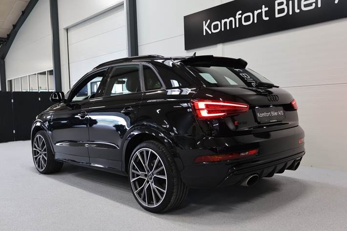 Sort Audi RS Q3 fra 2016