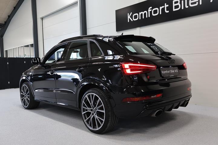 Sort Audi RS Q3 fra 2016 set udefra
