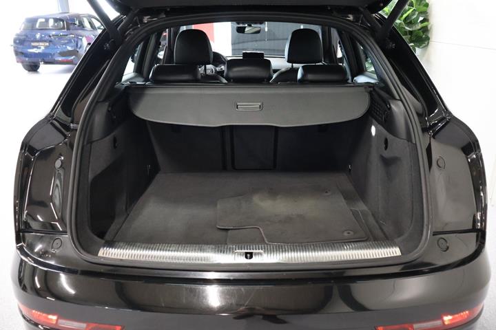 Sort Audi RS Q3 fra 2016