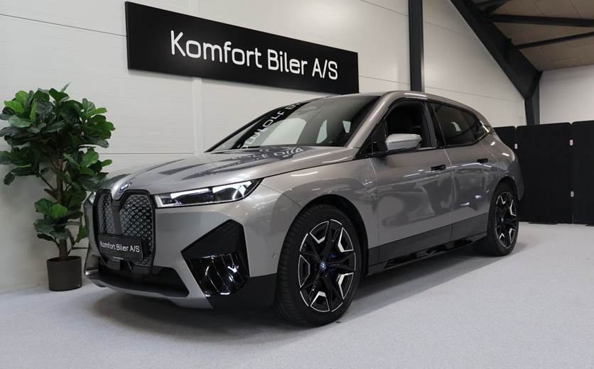 BMW iX xDrive40 Sport