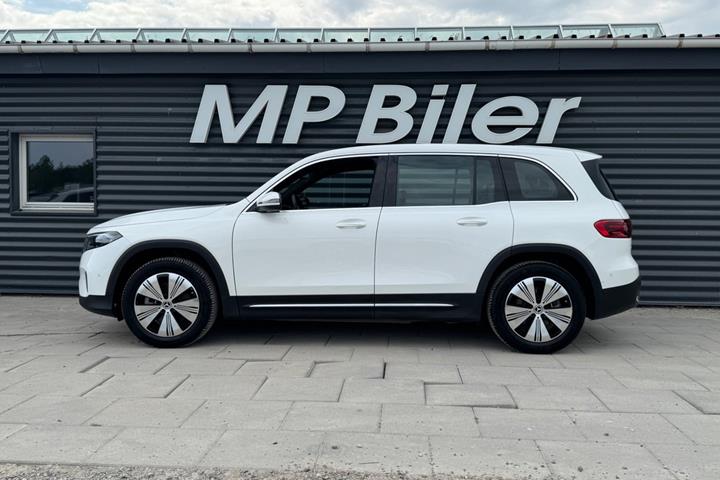 Hvid Mercedes EQB250+ fra 2024