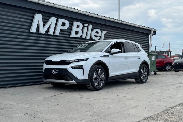 Hvid Skoda Elroq fra 2026 set udefra