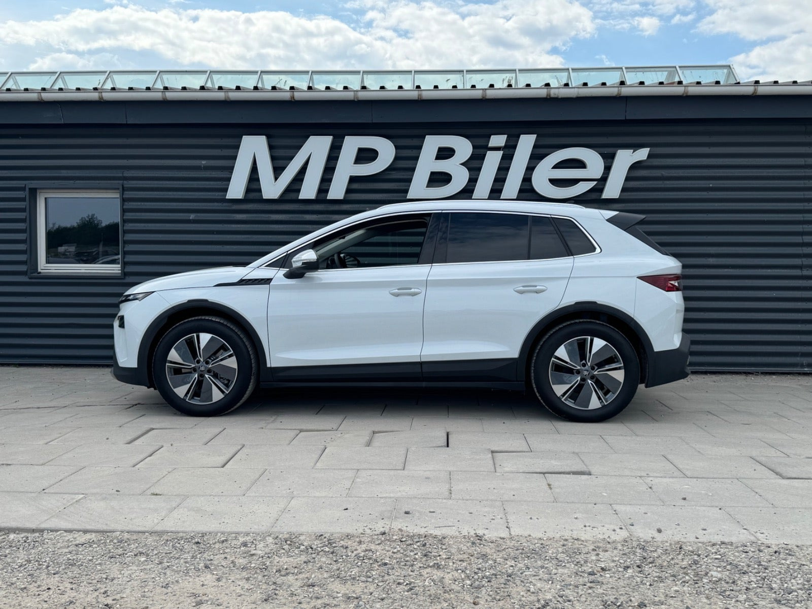 Hvid Skoda Elroq fra 2026