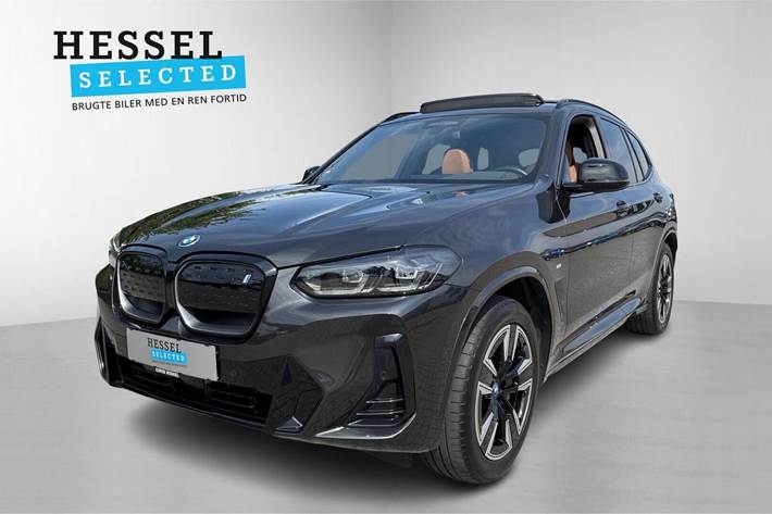 Grå BMW iX3 fra 2023