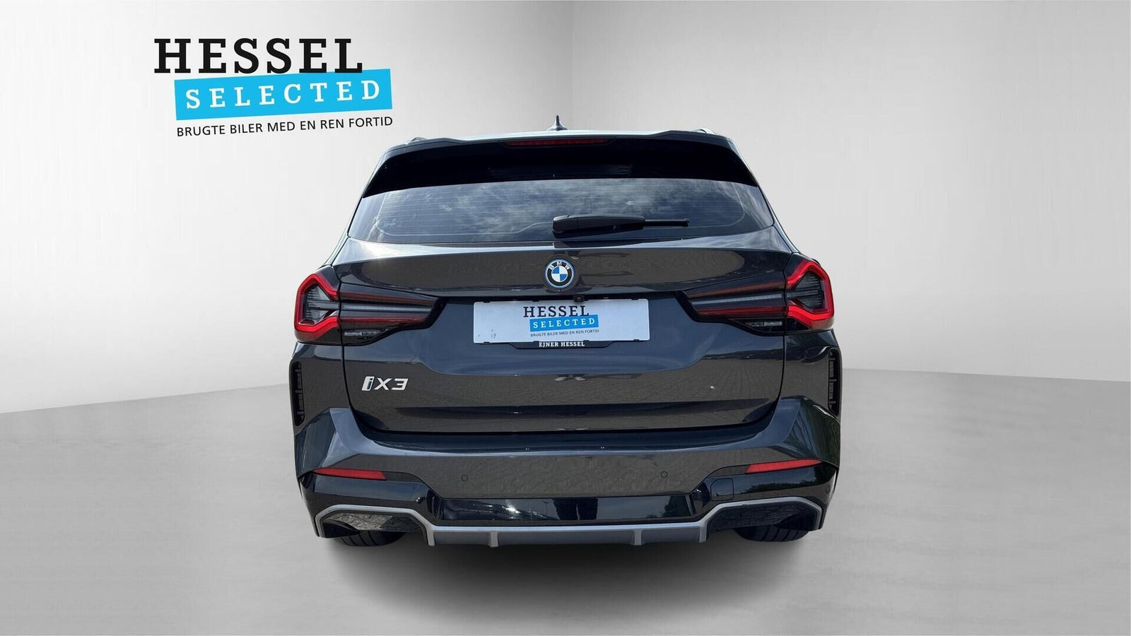 Grå BMW iX3 fra 2023