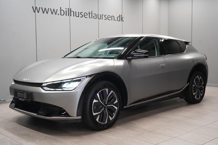 Grå Kia EV6 fra 2023 set udefra