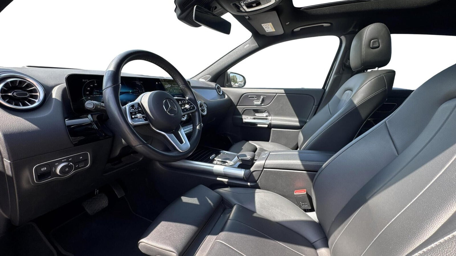 Sort Mercedes EQA250 fra 2022