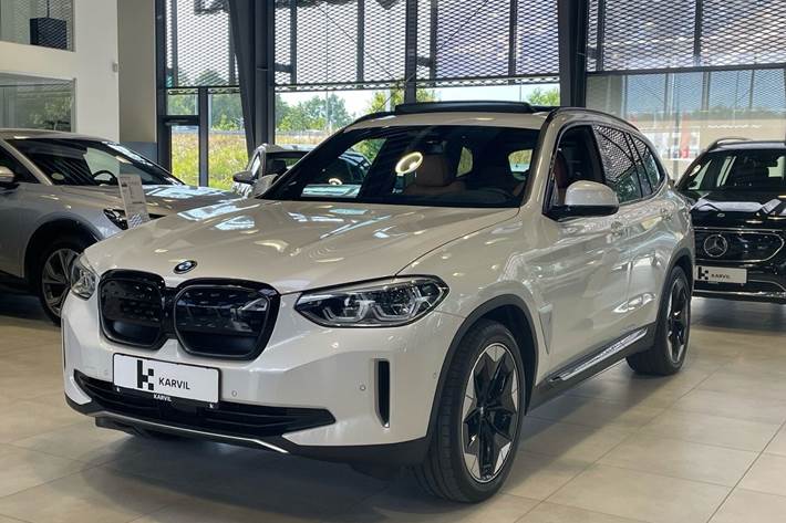 Hvid BMW iX3 fra 2021