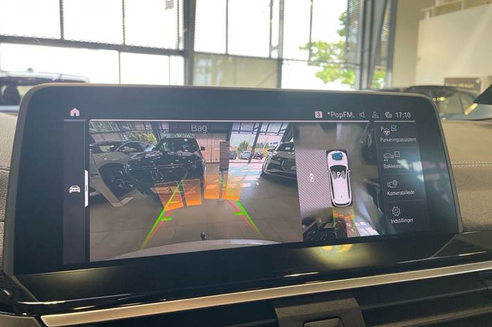 Hvid BMW iX3 fra 2021