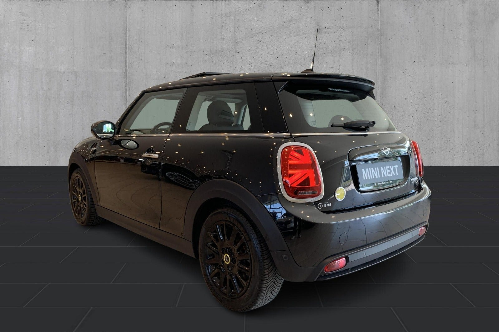 Sort Mini Cooper SE fra 2023