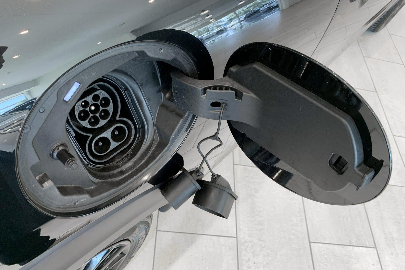 Sort Mini Cooper SE fra 2023