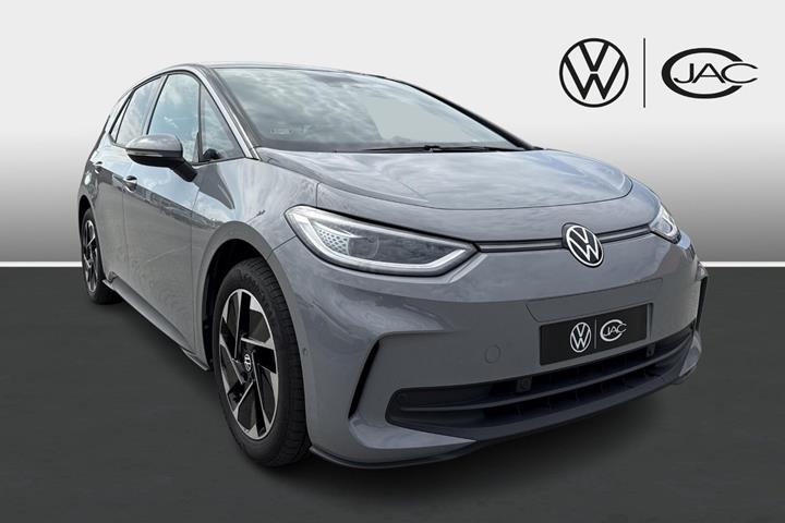 Grå VW ID.3 fra 2025 set udefra
