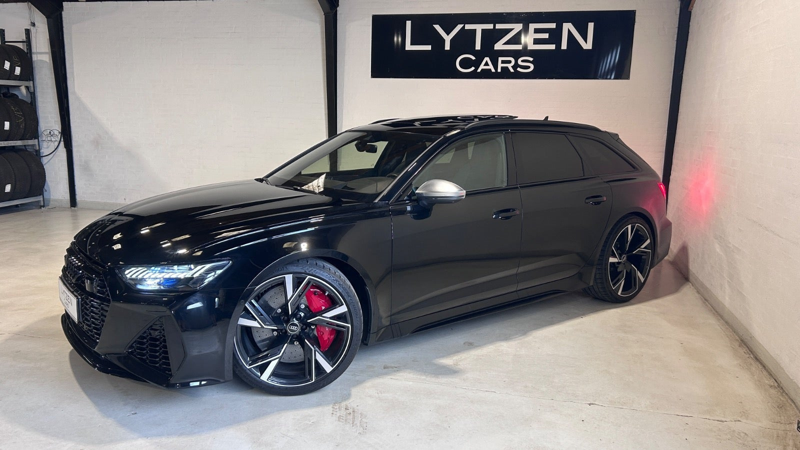 Sort Audi RS6 fra 2022