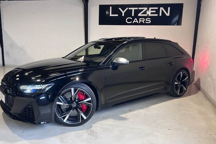 Sort Audi RS6 fra 2022