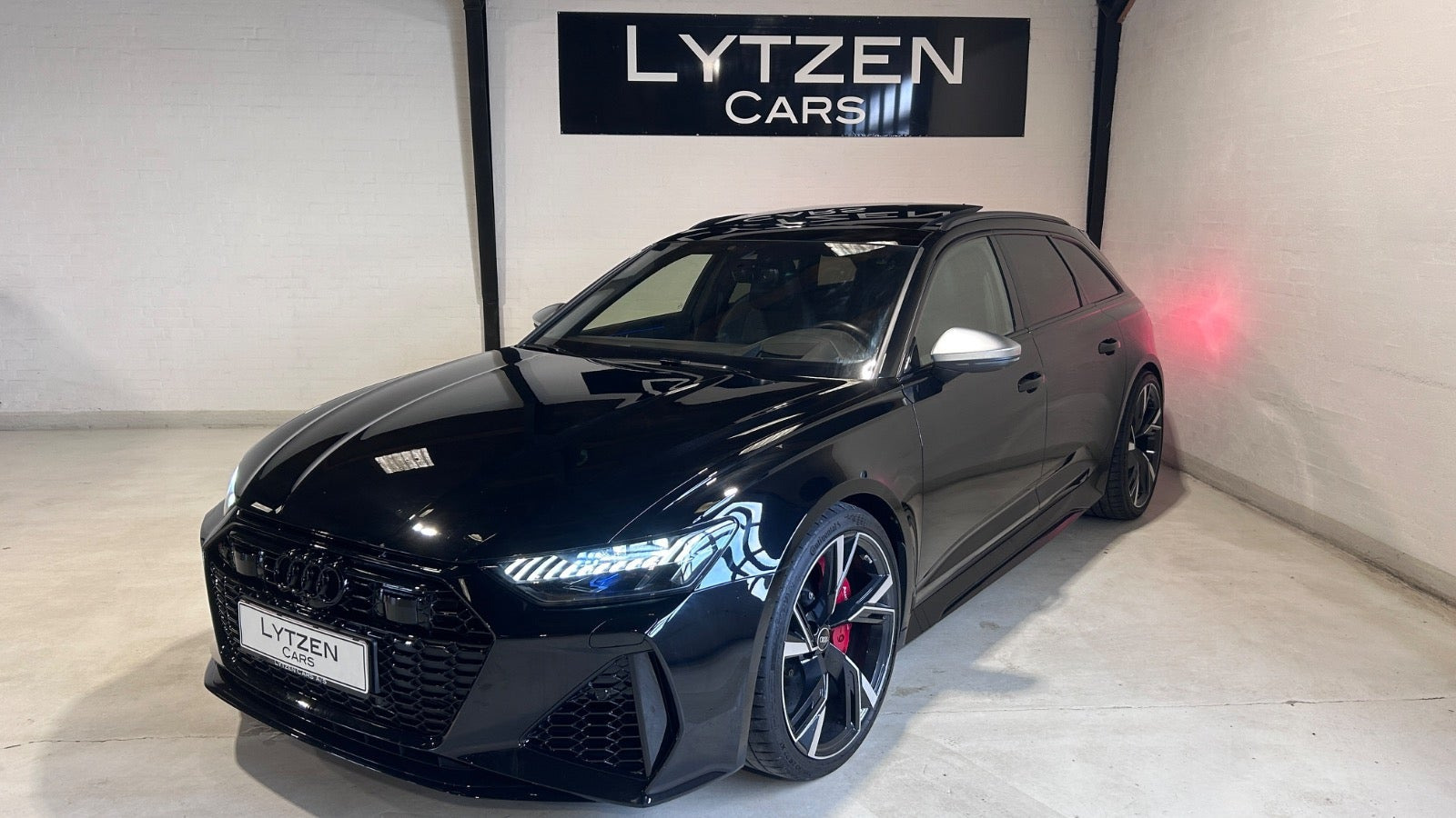 Sort Audi RS6 fra 2022