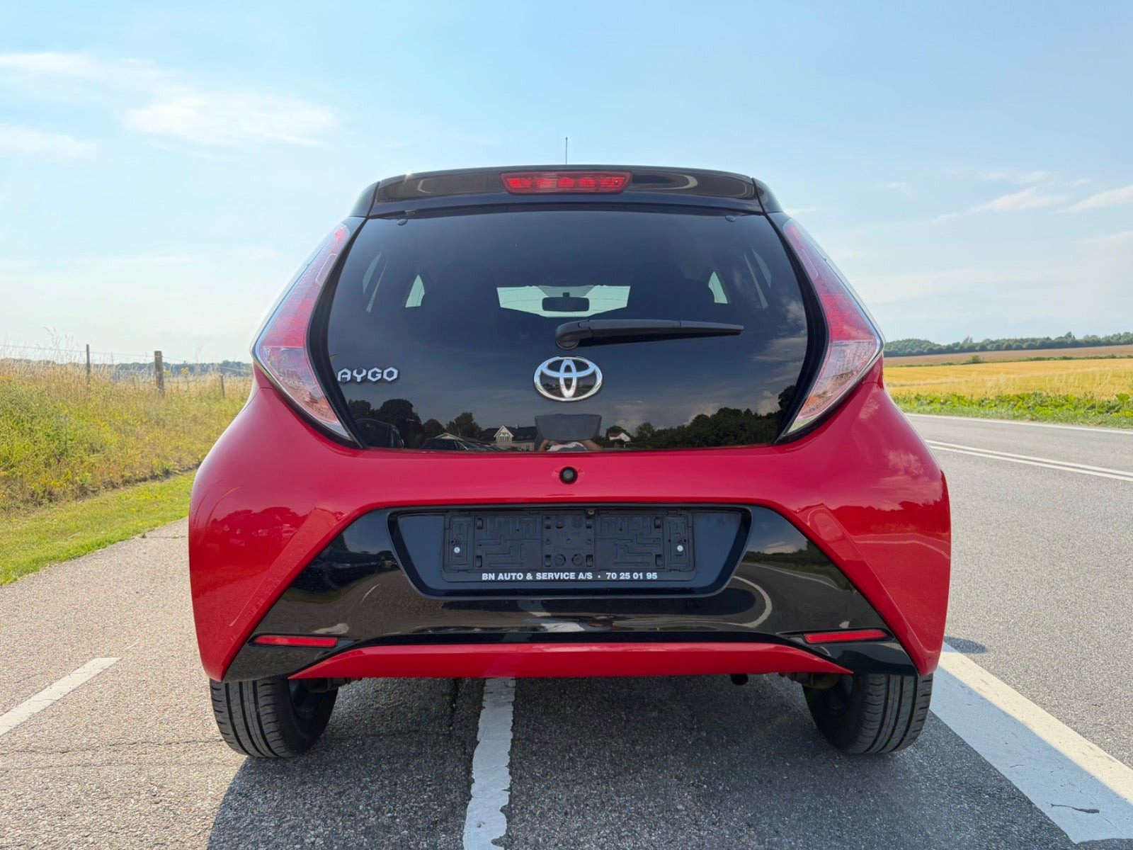 Rød Toyota Aygo fra 2018