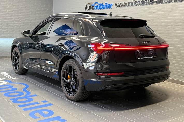 Sort Audi e-tron fra 2021