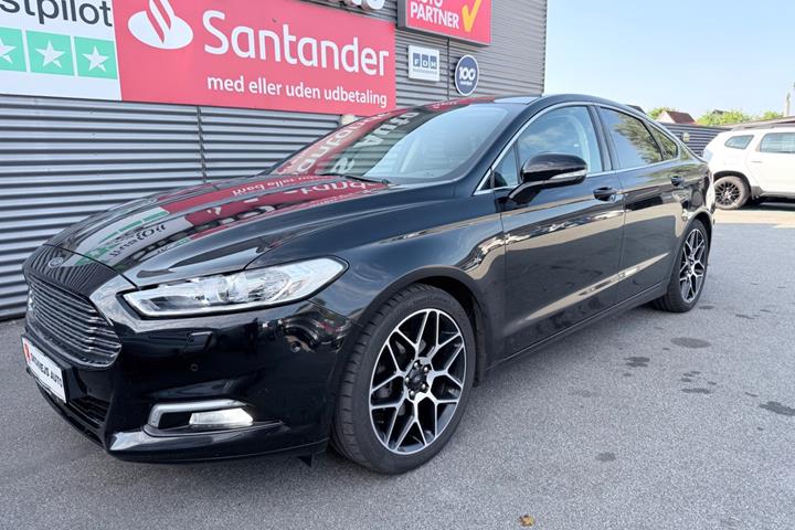 Sort Ford Mondeo fra 2018
