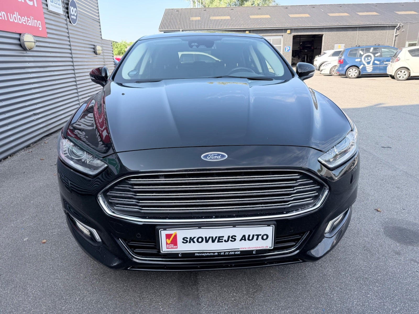 Sort Ford Mondeo fra 2018