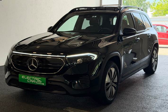 Sort Mercedes EQB250 fra 2023